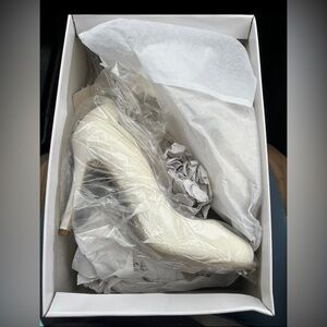 David’s Bridal NEW Heel Shoe Open Toe Lace White & Creme Layla Women’s 8- Ivory